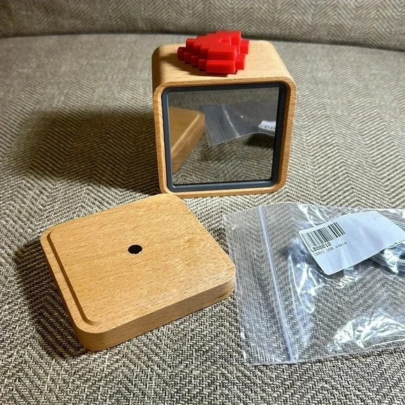 LOVEBOX Black & White Edition Wifi Messaging System - Picture 2 of 9